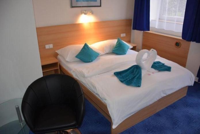 Hotel O.K. 1 Beroun  Ngoại thất bức ảnh