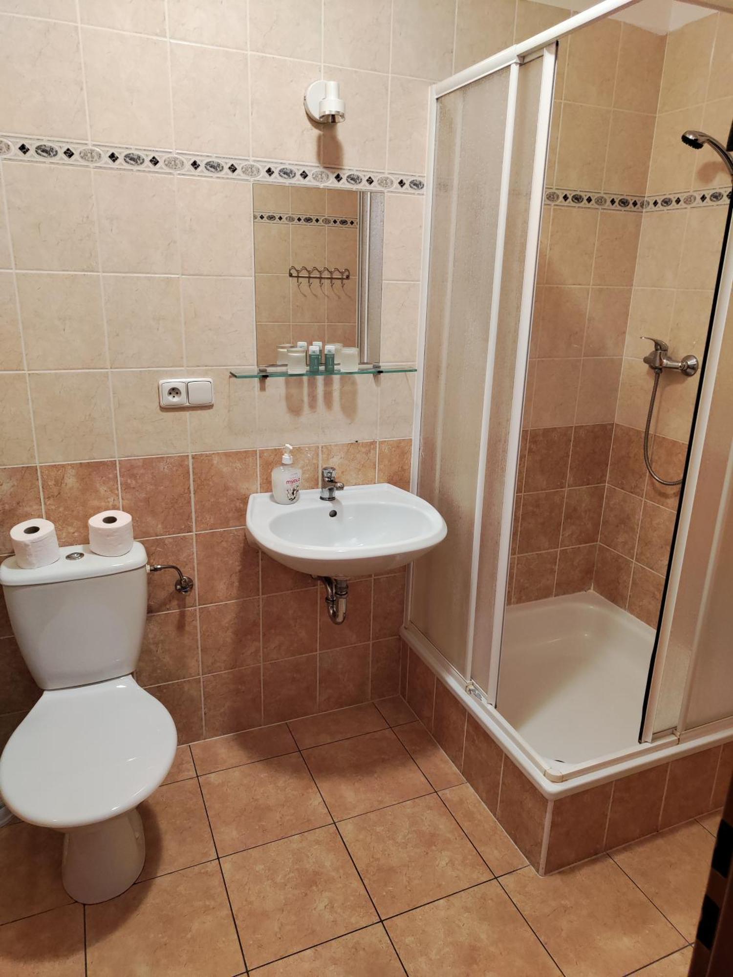 Hotel O.K. 1 Beroun  Ngoại thất bức ảnh