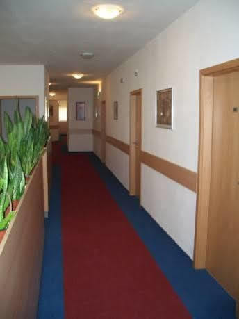 Hotel O.K. 1 Beroun  Ngoại thất bức ảnh